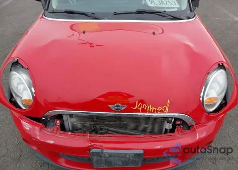 2013 Mini Hardtop Cooper z USA, uszkodzony, nr VIN WMWSU3C51DT685956